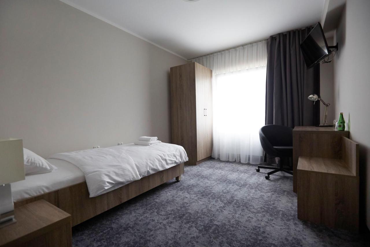 Hotel Porto Радомско Екстер'єр фото