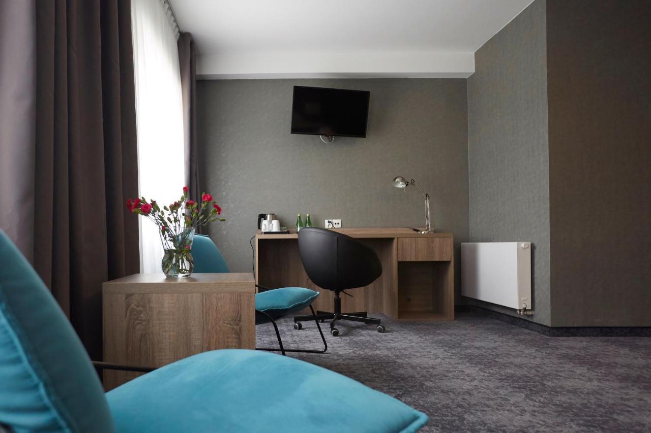Hotel Porto Радомско Екстер'єр фото