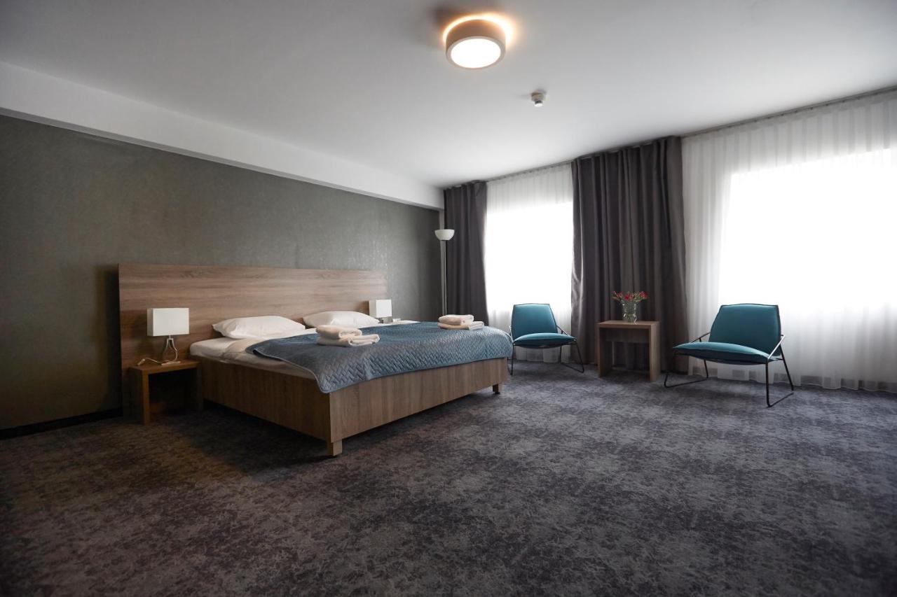 Hotel Porto Радомско Екстер'єр фото