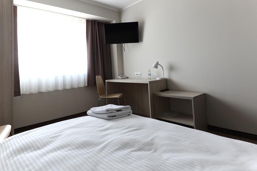 Hotel Porto Радомско Номер фото