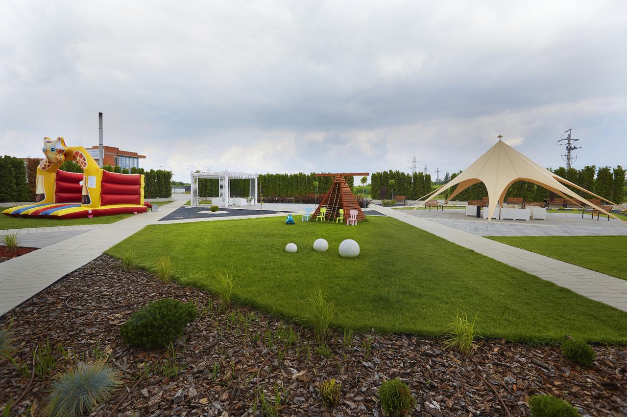 Hotel Porto Радомско Екстер'єр фото